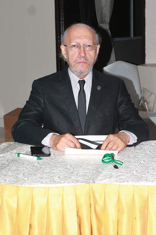 Dr. Donaldo Sousa Guevara 